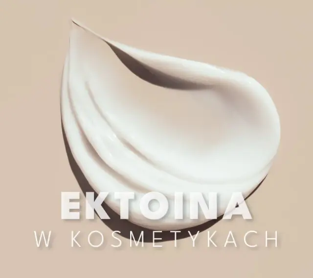 Smuga białego kremu kosmetycznego na beżowym tle z napisem "EKTOINA W KOSMETYKACH".
