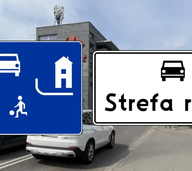 Dwa znaki drogowe: niebieski z piktogramami pieszych, dzieci bawiących się piłką i samochodu, oraz biały z napisem "Strefa ruchu" i ikoną samochodu.