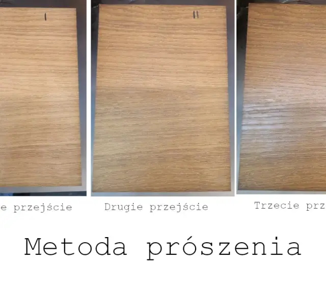 Trzy próbki drewna pokazują efekt bielenia. Pierwsza próbka jest naturalna, druga lekko bielona, a trzecia mocno bielone drewno.