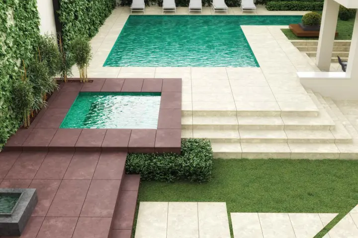 Elegante suelo de terraza exterior con piscinas, césped y escaleras.
