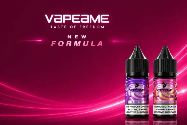 Dos botellas de mi pod VAPEAME, sabor Blueberry y Mango Passion Fruit, con el lema "New Formula".