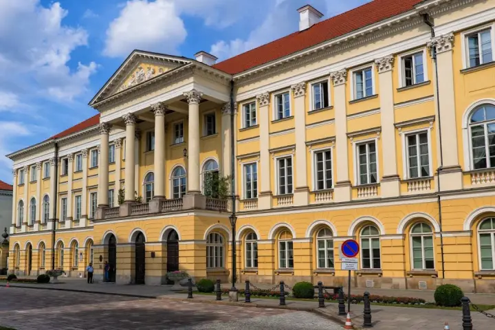 Uniwersytet Warszawski: Jak wybrać najlepszą uczelnię w Warszawie?