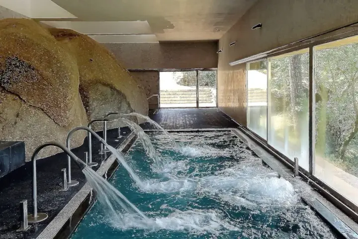 Balneario Retortillo: Aguas termales y bienestar. ¿Tu próxima escapada?