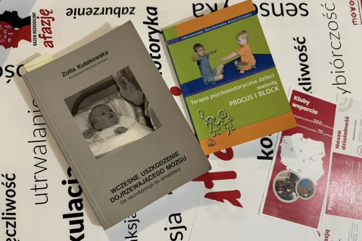 Książki o afazji: "Wczesne uszkodzenie dojrzewającego mózgu" i "Terapia psychomotoryczna dzieci".