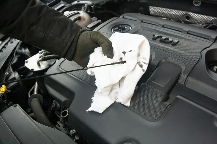 308 diesel : Huile moteur 0W-30 ou 5W-30 ? Évitez l'erreur !