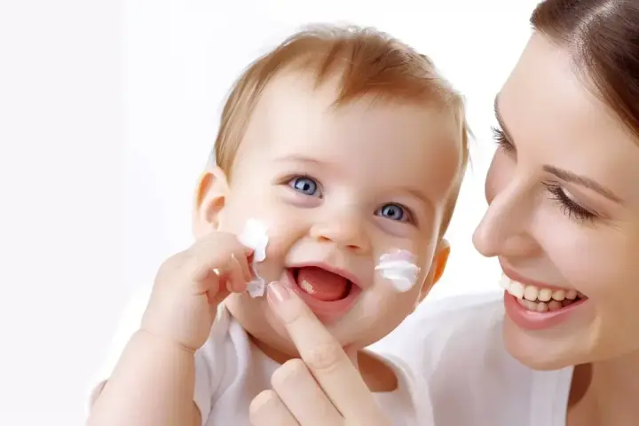 Sudocrem na co? Odkryj skuteczne zastosowania i korzyści dla skóry