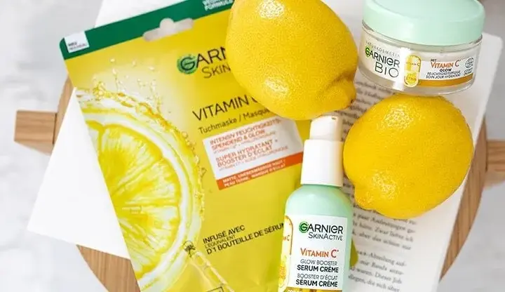 Vitamin C abends oder morgens: Die beste Anwendung für strahlende Haut