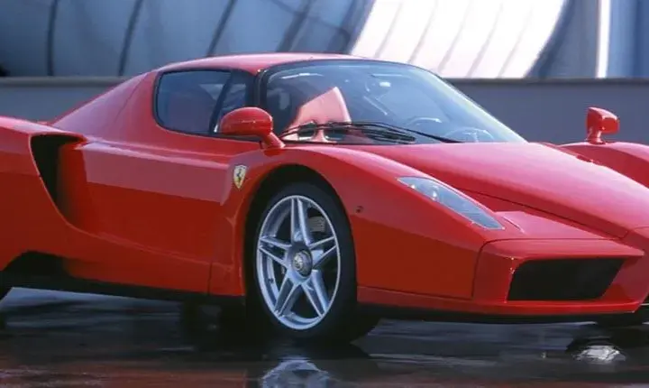Ile kosztuje Ferrari Enzo? Ceny, które mogą Cię zaskoczyć