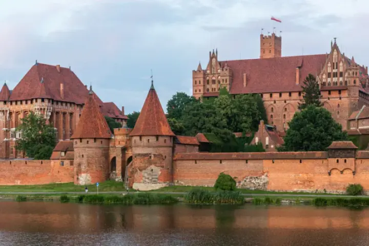 Malbork: Zamek, atrakcje, bilety, parking kompleksowy przewodnik