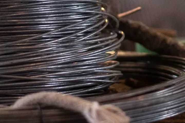 Jaki drut do cięcia styropianu? Wybierz najlepszy materiał i średnicę