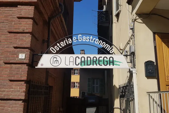 Osteria La Cadrega Moncalieri: Sapori Piemontesi Autentici