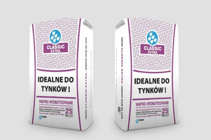 Dwie torby wapna budowlanego Classic Extra z napisem "Idealne do tynków".
