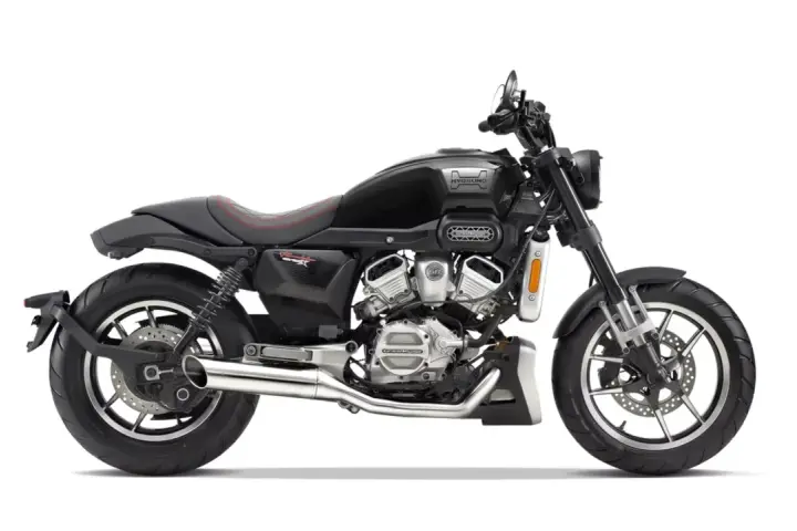 Czarny motocykl Hyosung GT 125 z widocznym silnikiem V-twin. Poznaj jego hyosung gt 125 dane techniczne i poczuj wolność na drodze.