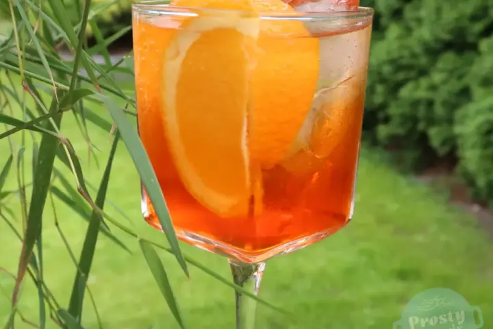Aperol Spritz – przepis 3-2-1. Zaskocz gości!