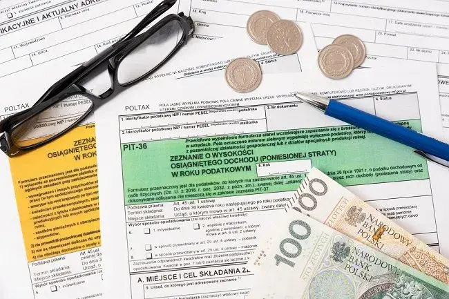 Jak rozlicza PIT emeryt? Kluczowe informacje, które musisz znać