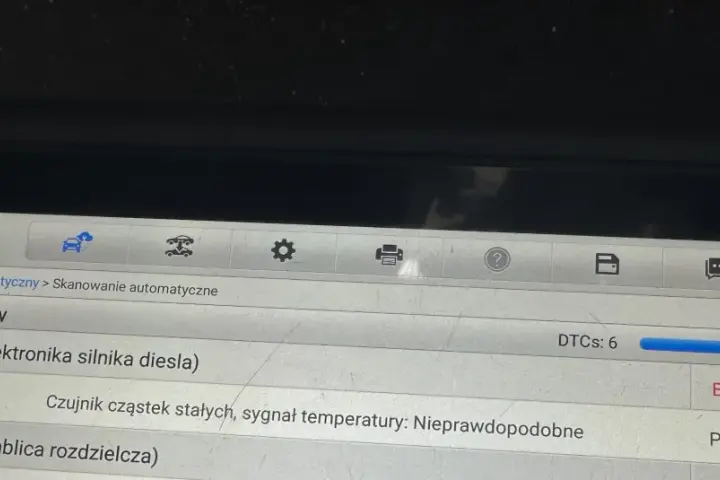 Diagnostyka BMW: błąd DTC P1622 w DDE (elektronika silnika diesla). Wykryto 6 błędów, jeden z nich to czujnik temperatury.
