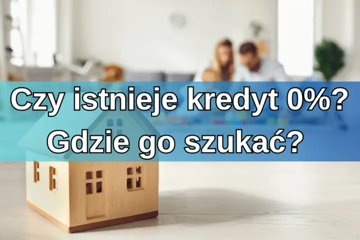 Drewniany model domu na tle rodziny. Czy istnieje kredyt 0%? Gdzie go szukać, by spełnić marzenie o własnym M?