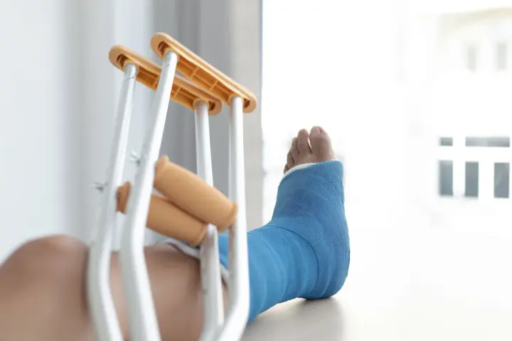 Rehabilitacja po złamaniu kostki bocznej: Ile trwa i jak przyspieszyć?