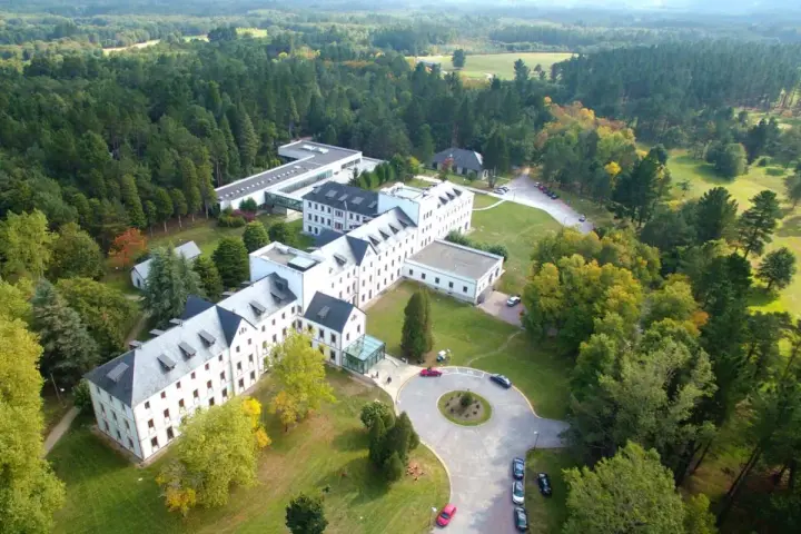 Hotel Balneario Guitiriz: Historia, bienestar y golf en Galicia