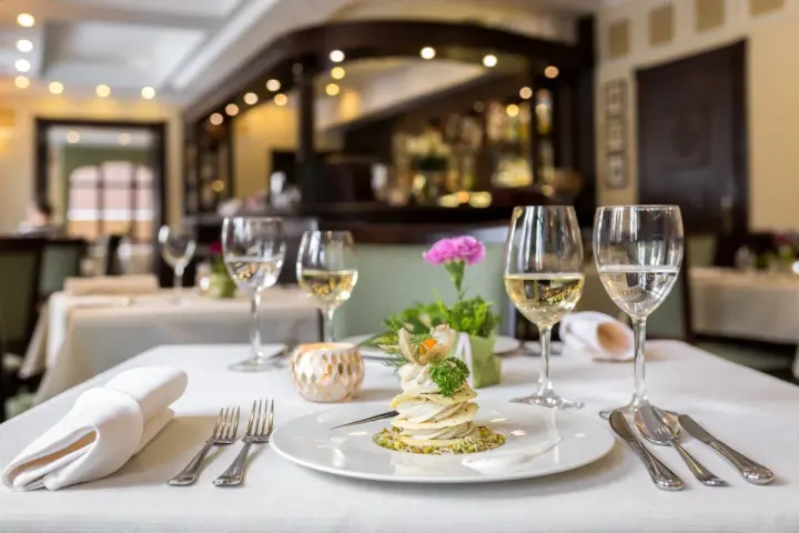 Nowości w karcie Restauracji Bukowej – sezonowa odsłona smaków, którą warto poznać