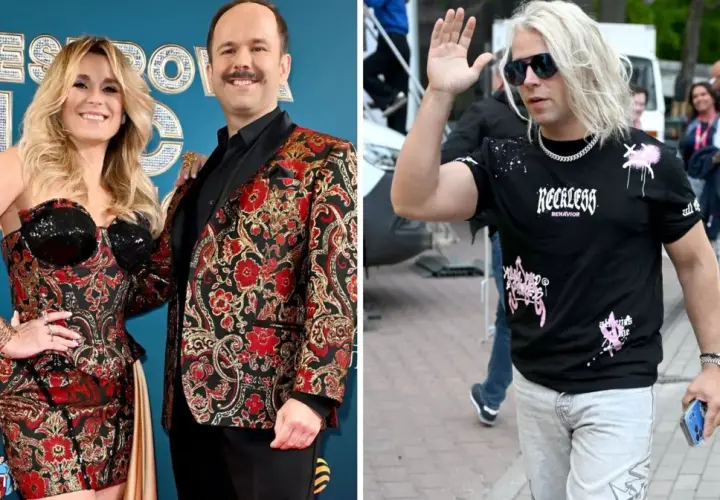 Popularni piosenkarze: para w strojach z błyszczącymi elementami i mężczyzna z blond włosami w czarnej koszulce.
