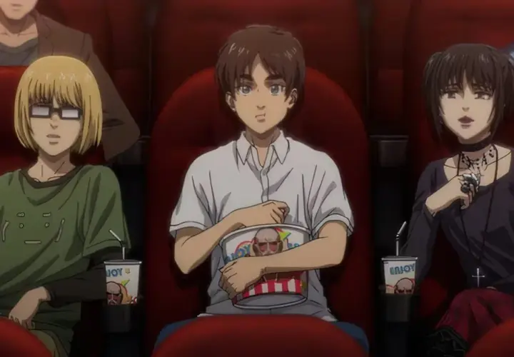 Eren, Armin i Mikasa oglądają "Attack on Titan po polsku" w kinie, zajadając się popcornem.