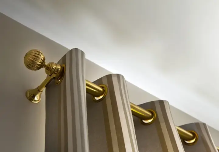 Jak pomalować aluminiowy karnisz - najlepsze farby i przygotowanie