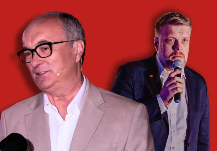 Kto ze starej gwardii PO blokuje awanse młodych działaczy KO w regionach? Dwóch polityków z mikrofonami na czerwonym tle.