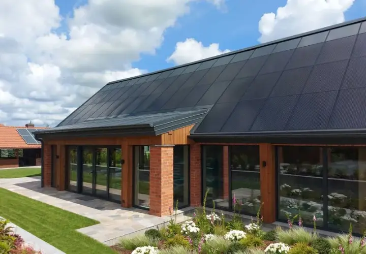 Dach solarny – oszczędności, estetyka i nowoczesne rozwiązania
