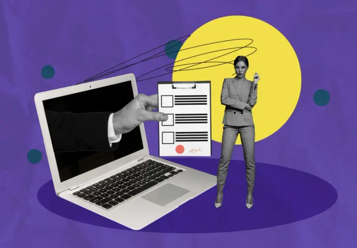 Ręka wychodząca z laptopa podaje dokument z polami do wypełnienia. Obok stoi kobieta w garniturze. Zastanawiasz się, w jakim programie napisać CV?
