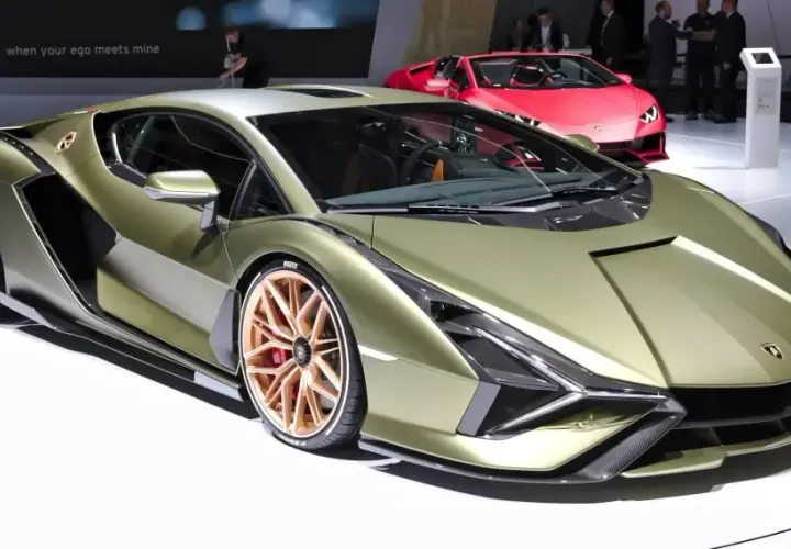 Lamborghini Aventador: Ile kosztuje wynajem w Polsce i czy warto?