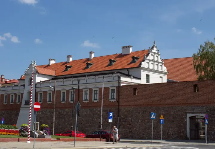 Najlepsze atrakcje Piotrków Trybunalski, które musisz zobaczyć