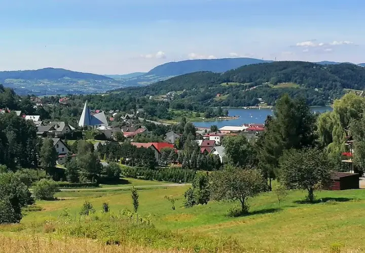 Gródek nad Dunajcem: Jakie góry widać? Pogórze, Beskidy i Tatry!