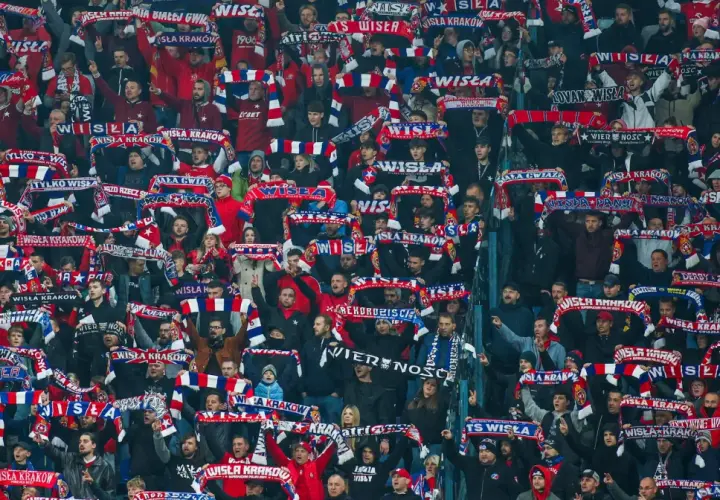 Ekstraklasa: Co to jest? Poznaj zasady, historię i kluby!