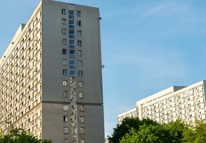 Przed kim odpowiada spółdzielnia mieszkaniowa? Odpowiedzialność i prawa właścicieli