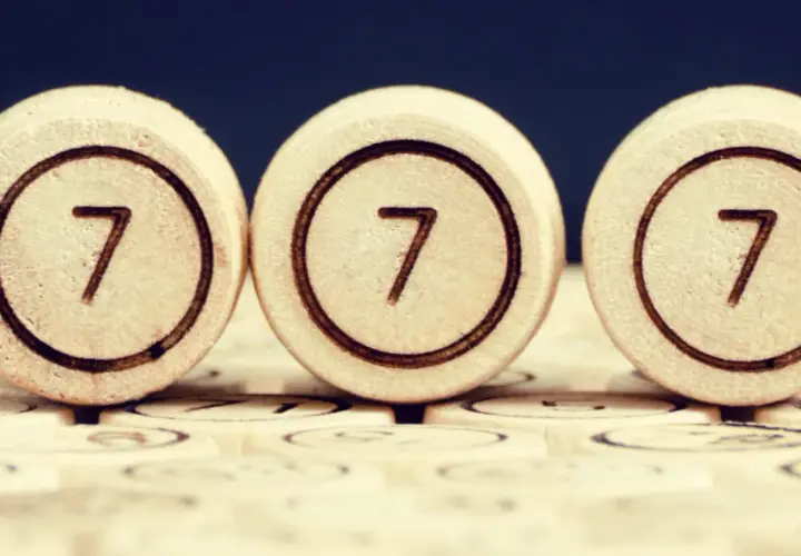 Liczba 777 w anielskiej numerologii: poznaj jej znaczenie