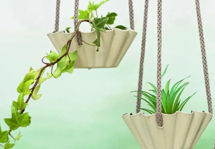 Kwietnik DIY: Pomysły na stylowe donice z drewna, metalu i recyklingu