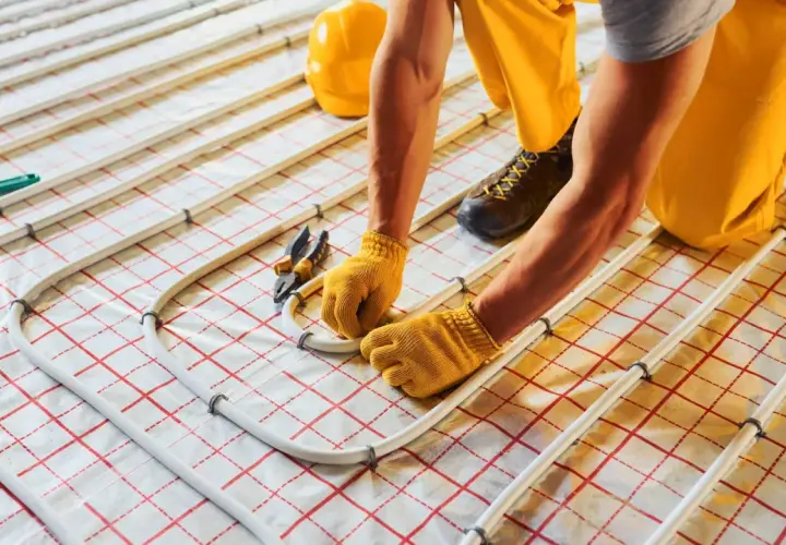 Ogrzewanie podłogowe: ile kosztuje 1m²? Sprawdź ceny i porównaj