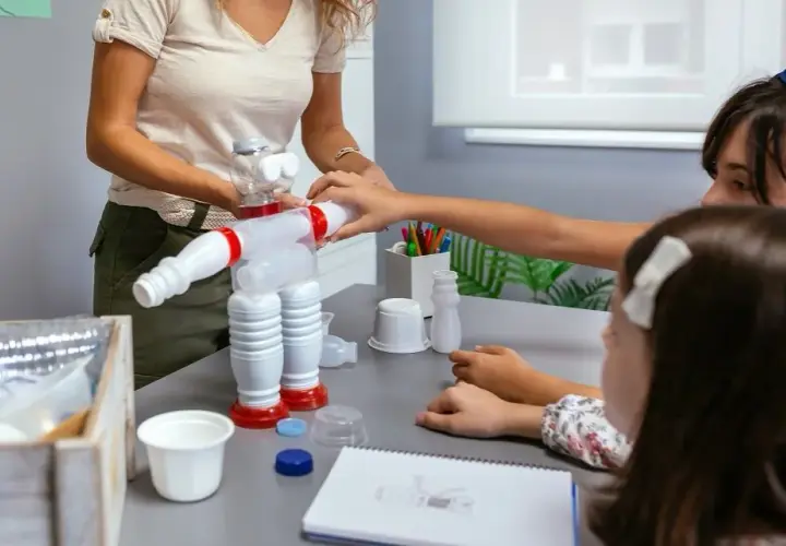 Jak zrobić robota z recyklingu – prosty poradnik krok po kroku dla każdego
