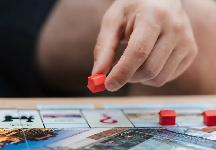  Jak grać w Monopoly? Instrukcja i zasady gry w wersji polskiej
