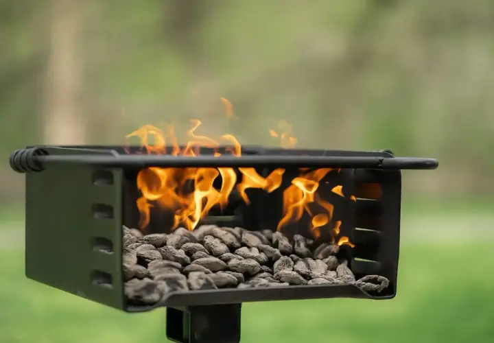 Grill gliniany: odkryj jego zalety i porównania z innymi grillami