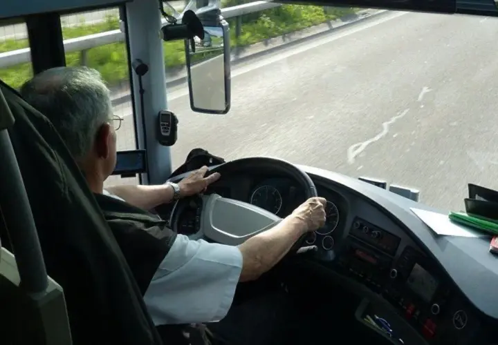 Co ile kierowca autobusu musi robić przerwy, aby uniknąć kar?
