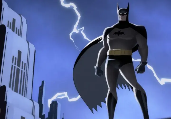 Batman, mroczny mściciel, stoi na tle burzowego nieba i Gotham.
