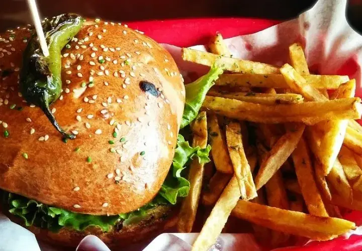 Ile kcal ma jalapeno burger? Zaskakujące różnice w kaloryczności