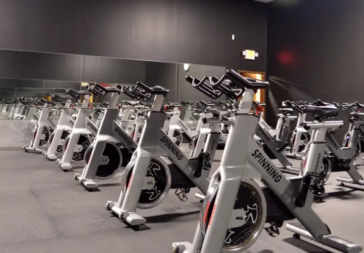 Gimnasio Buzanada: Servicios, horarios y opiniones que debes conocer