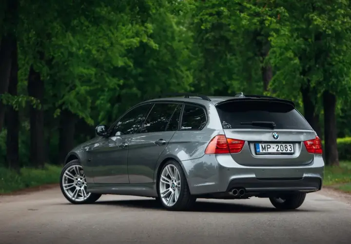 BMW E90 kombi – co musisz wiedzieć przed zakupem tego auta?