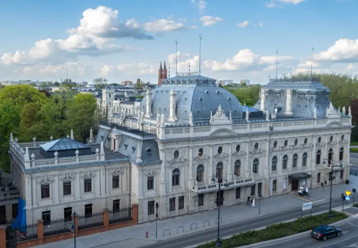Co zwiedzić w Łodzi? Odkryj sekrety miasta włókniarzy!