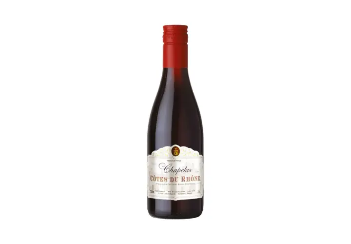 Bouteille de vin rouge Chapelas, un millésime Côtes du Rhône, avec une étiquette blanche et un bouchon rouge.