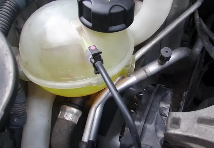 Ile płynu do chłodnicy Citroen C3? Sprawdź, aby uniknąć problemów