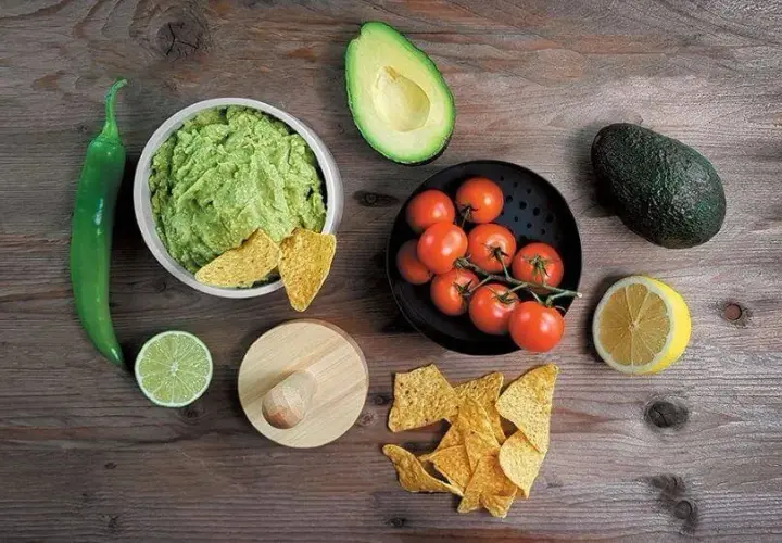 Jak przechowywać guacamole, aby uniknąć brązowienia i psucia